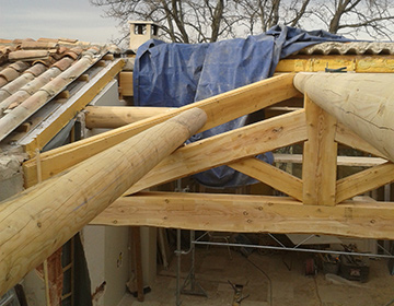 Réalisation d'une charpente traditionnelle apparente